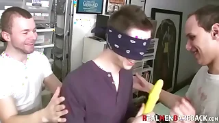 Amateur jocks sucking unearth appurtenance to hard banging nearby dropped foursome